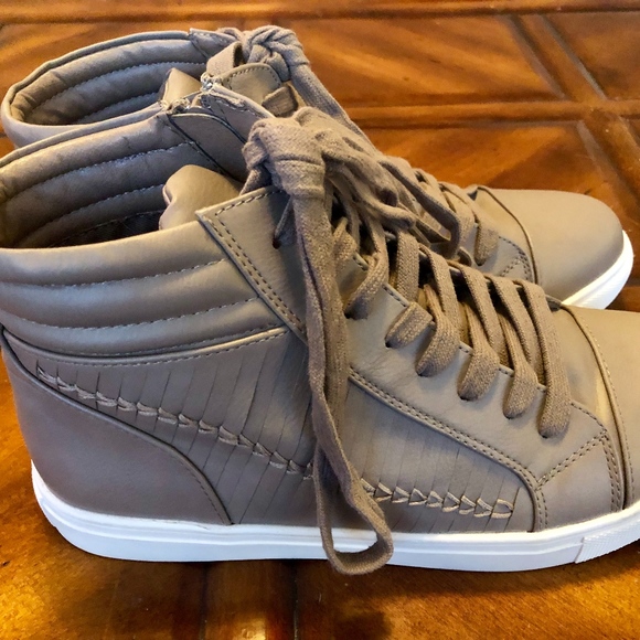 Steve Madden Shoes - Steve Madden High Top Sneakers Zippers ENRIQUE 9